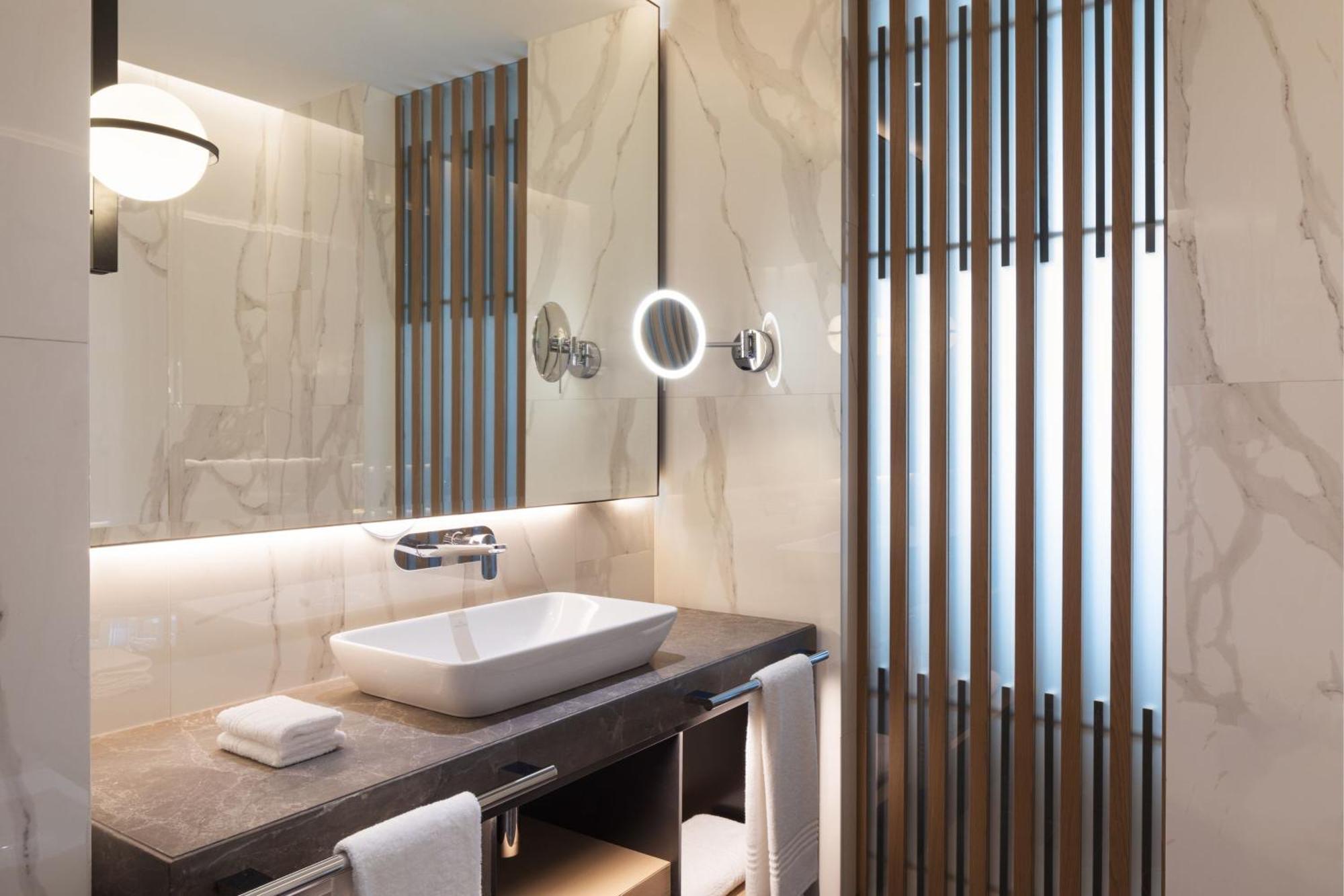 Tirana Marriott Hotel المظهر الخارجي الصورة